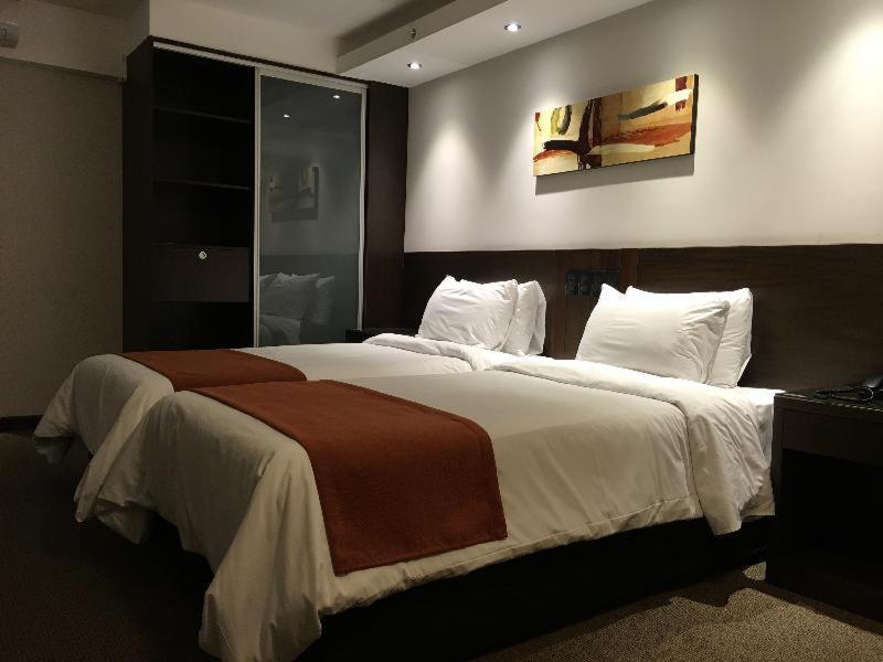Hotel Crystal Tower Montevideo Pokoj fotografie