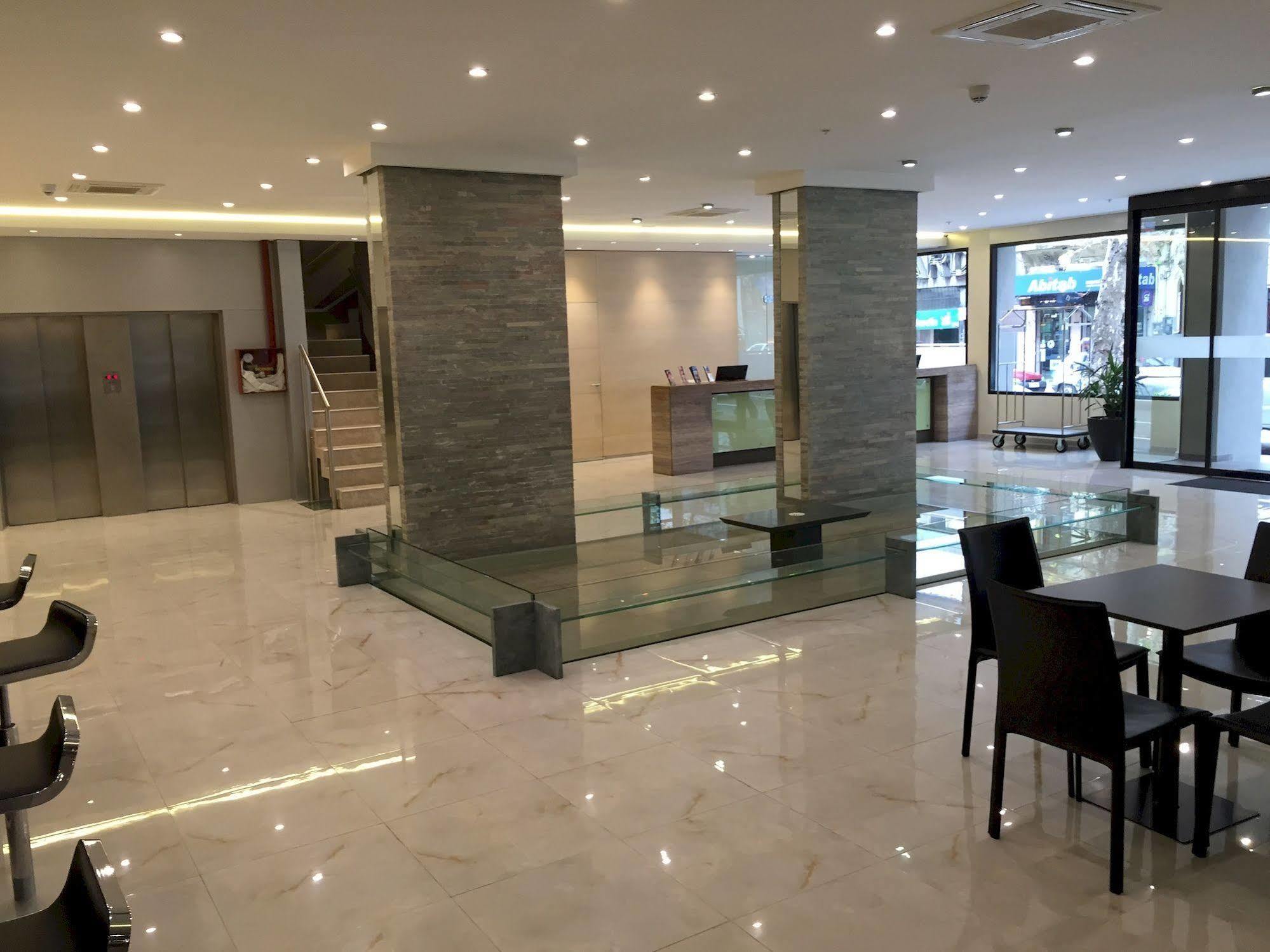 Hotel Crystal Tower Montevideo Exteriér fotografie